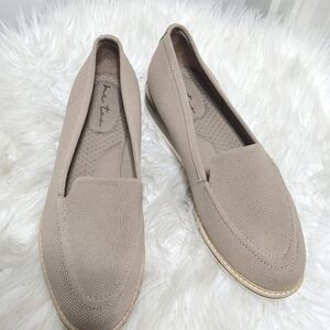 🌴Me Too Autry Wedge Sporty Mesh Tan Loafers Easy Slip-on Knit Shoes Size 8